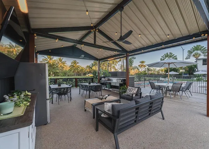 Kinka Palms Motel